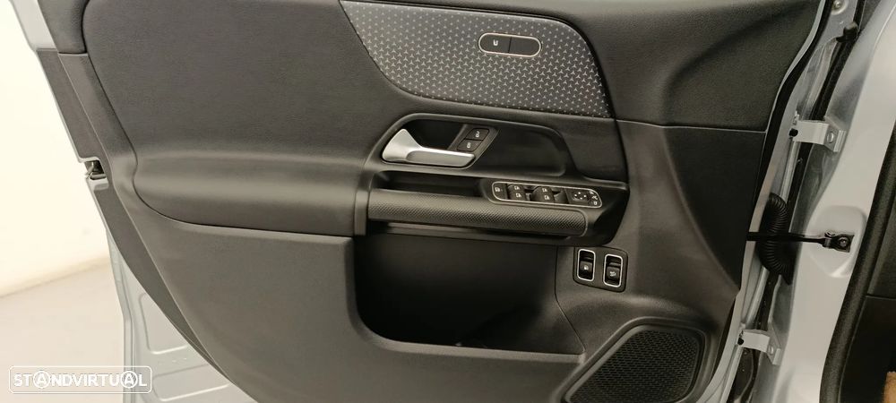 Mercedes-Benz B 250 e - 27