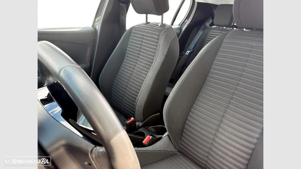Peugeot 208 1.2 PureTech Active - 12