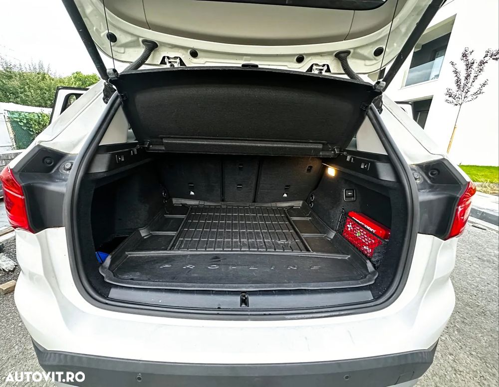 BMW X1 xDrive18d Standard - 9