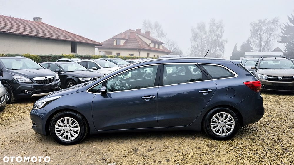 Kia Ceed 1.6 GDI Platinum Edition - 23