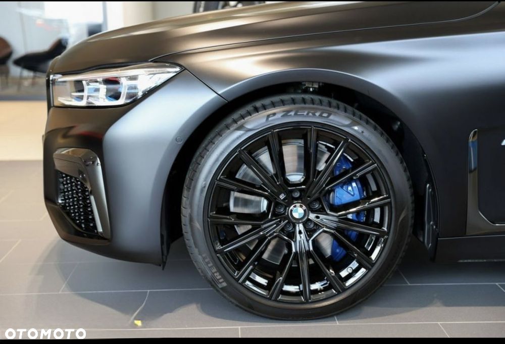 BMW Seria 7 740d xDrive - 26