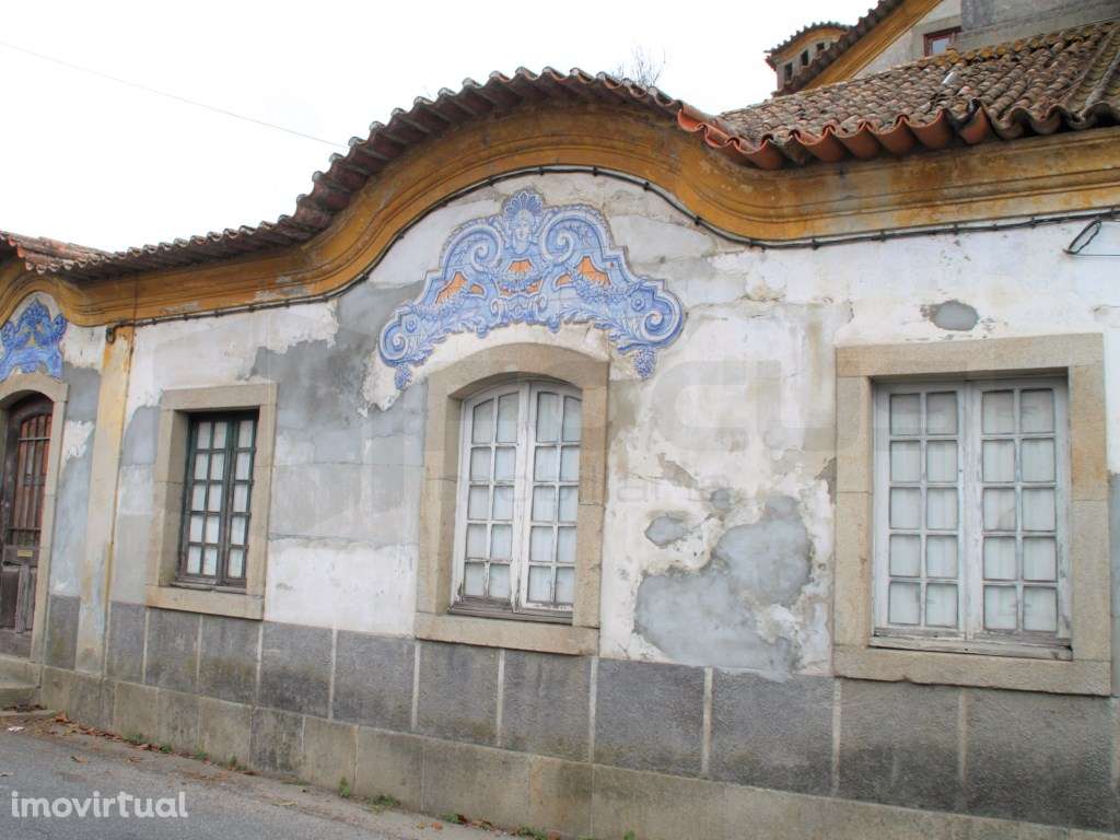 Moradia apalaçada para venda a 10 minutos do centro de Aveiro - Grande imagem: 2/60