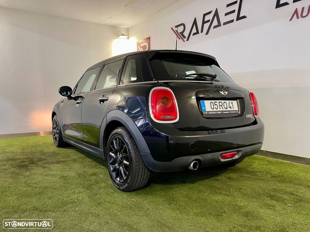 MINI 5 Portas Cooper D - 5