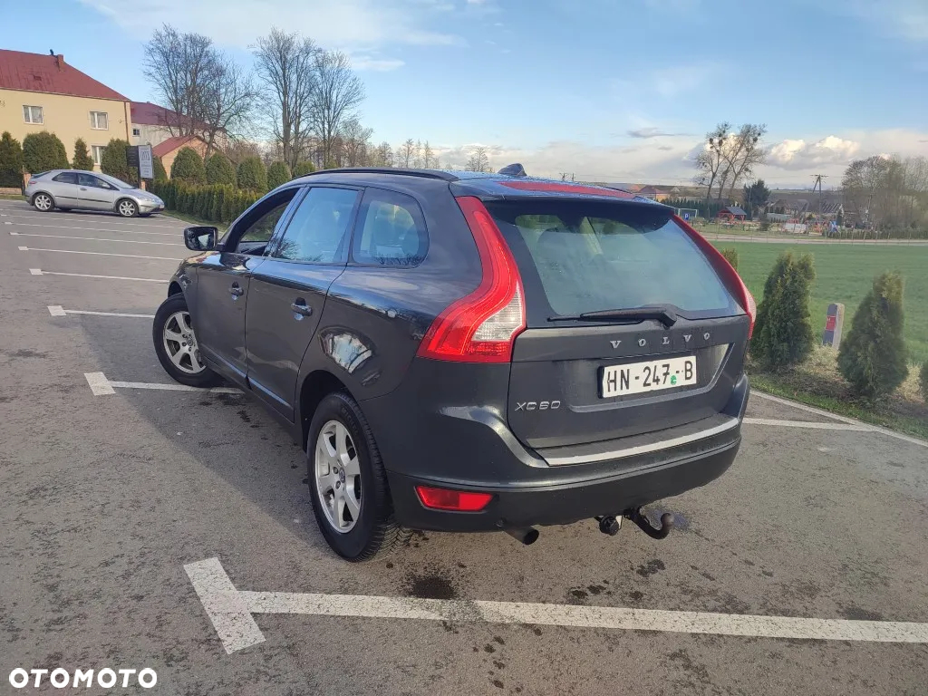 Volvo XC 60 D3 Momentum - 11