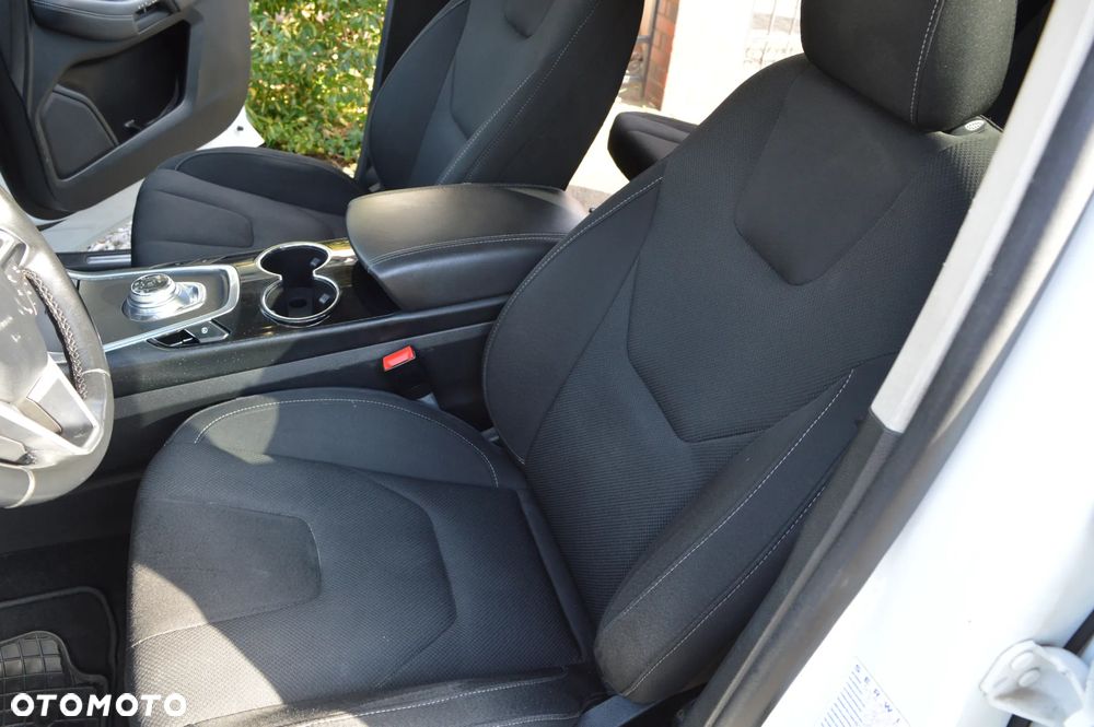 Ford S-Max - 20