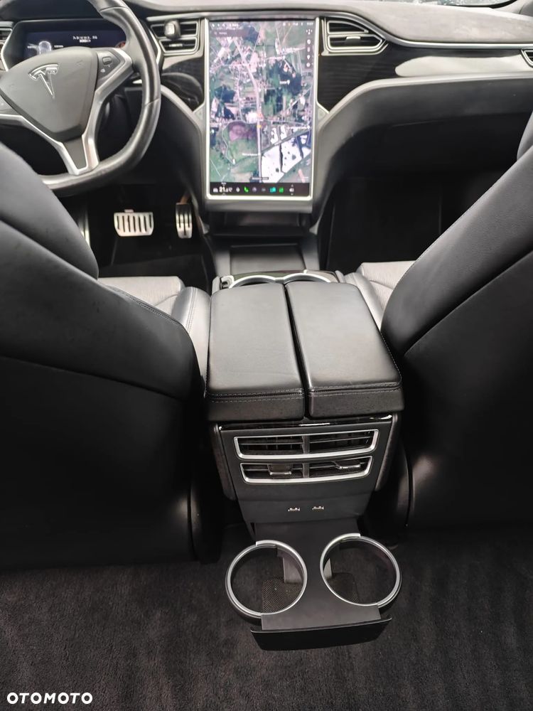 Tesla Model S Long Range Plus - 14