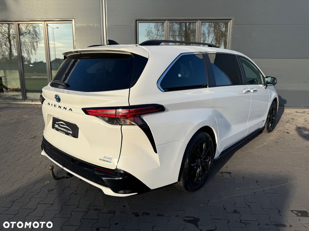 Toyota Sienna - 7