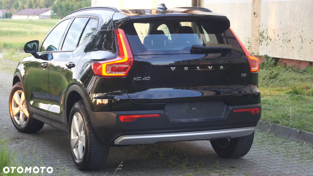 Volvo XC 40 T2 Momentum Core - 23