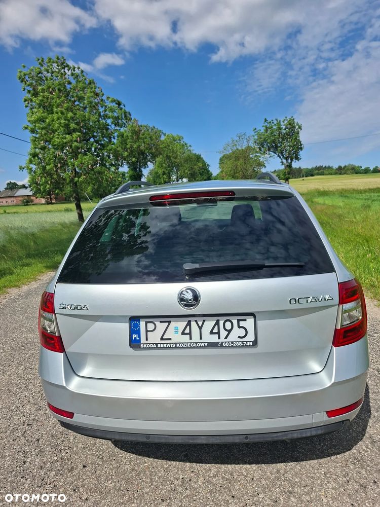 Skoda Octavia 1.6 TDI Ambition DSG - 4