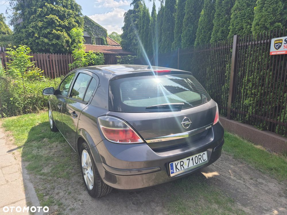 Opel Astra 1.7 CDTI Enjoy - 4