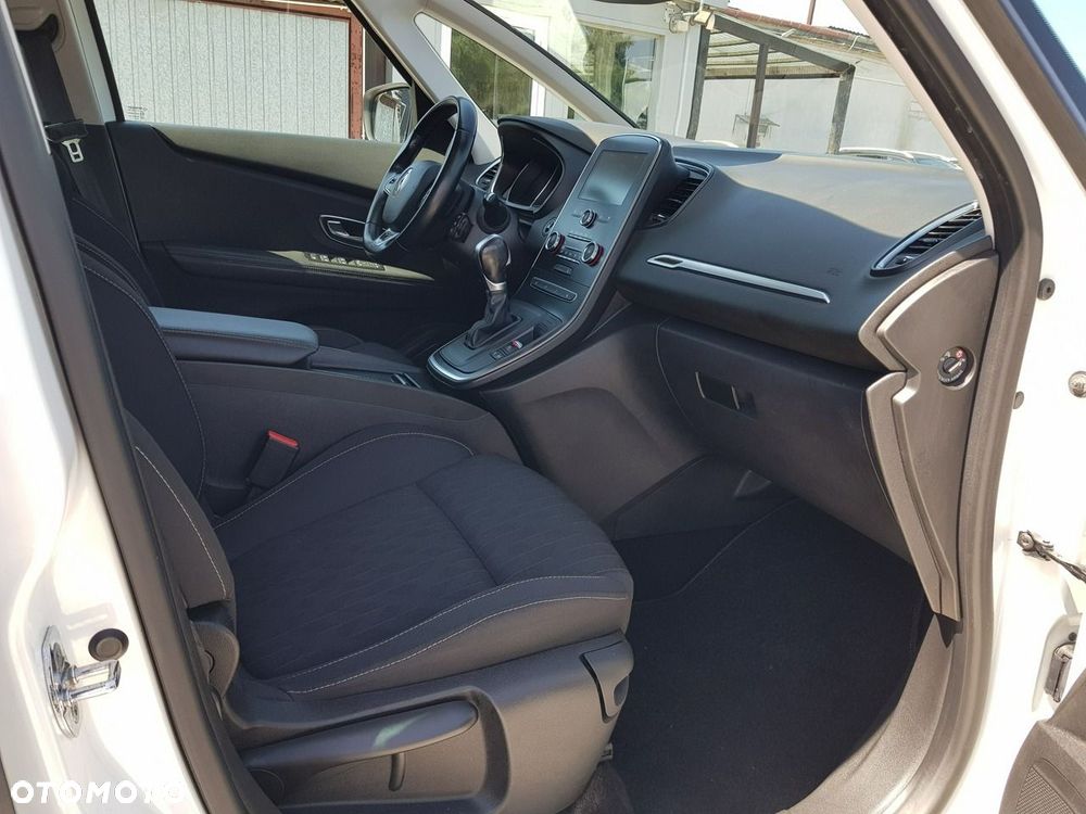 Renault Scenic - 16