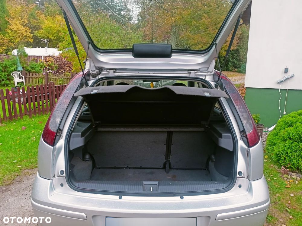 Opel Corsa - 10