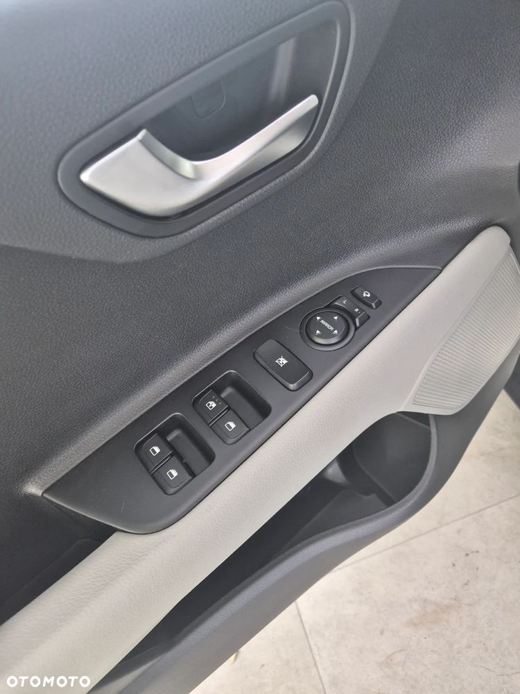 Kia Stonic - 13