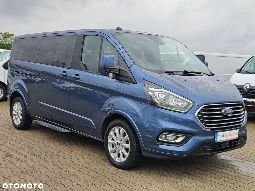 Ford Tourneo Custom - 3