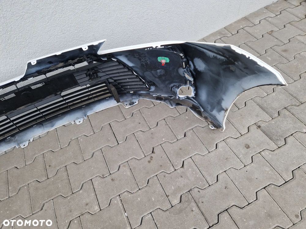 Zderzak Toyota Corolla XII E210 E21 sedan - 11