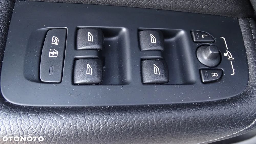 Volvo XC 60 B4 D AWD Geartronic Inscription - 14