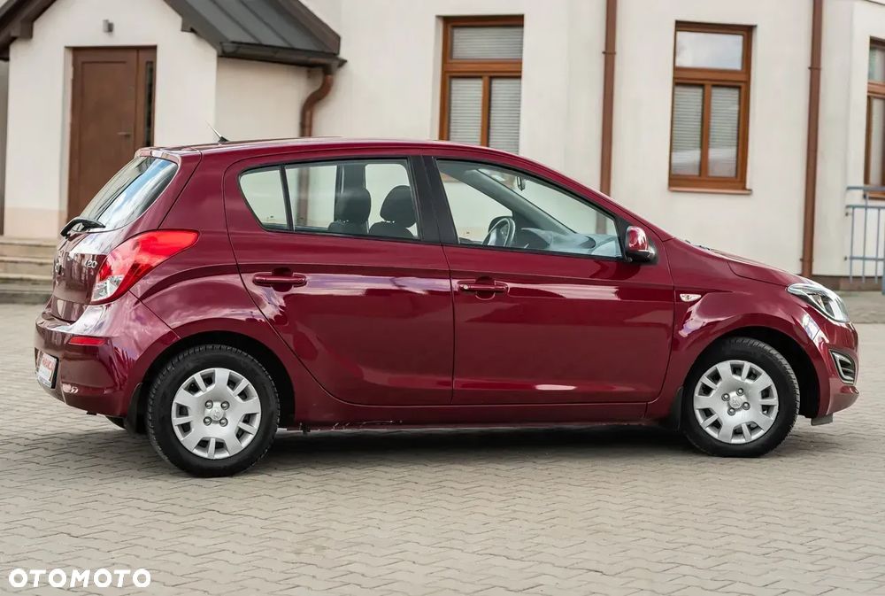 Hyundai i20 - 13