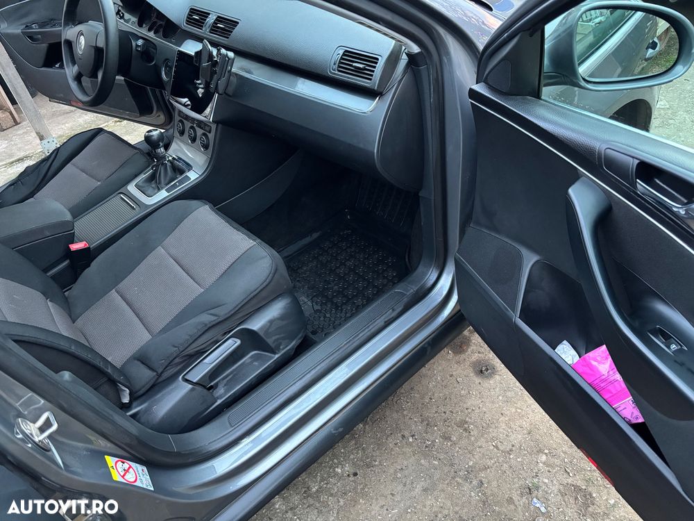 Volkswagen Passat - 6