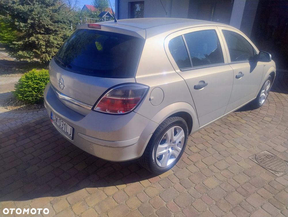 Opel Astra - 1