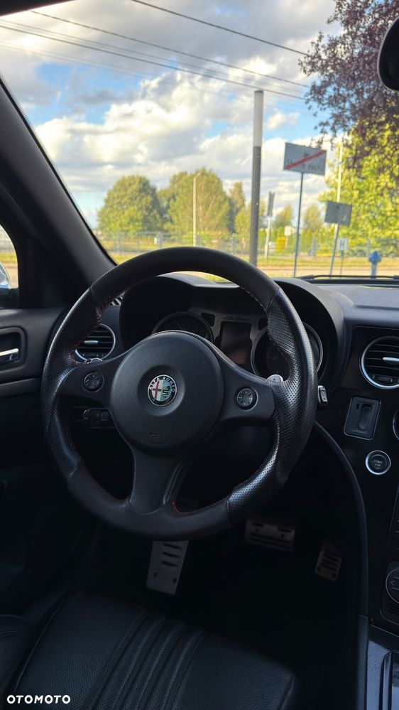 Alfa Romeo 159 2.4 JTDM 20V DPF Q-Tronic ti - 20