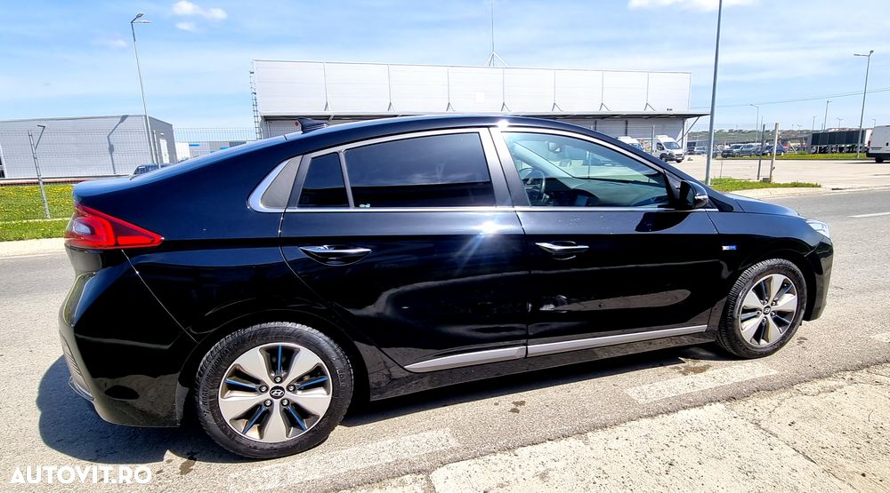 Hyundai IONIQ 1.6 GDI Premium - 7
