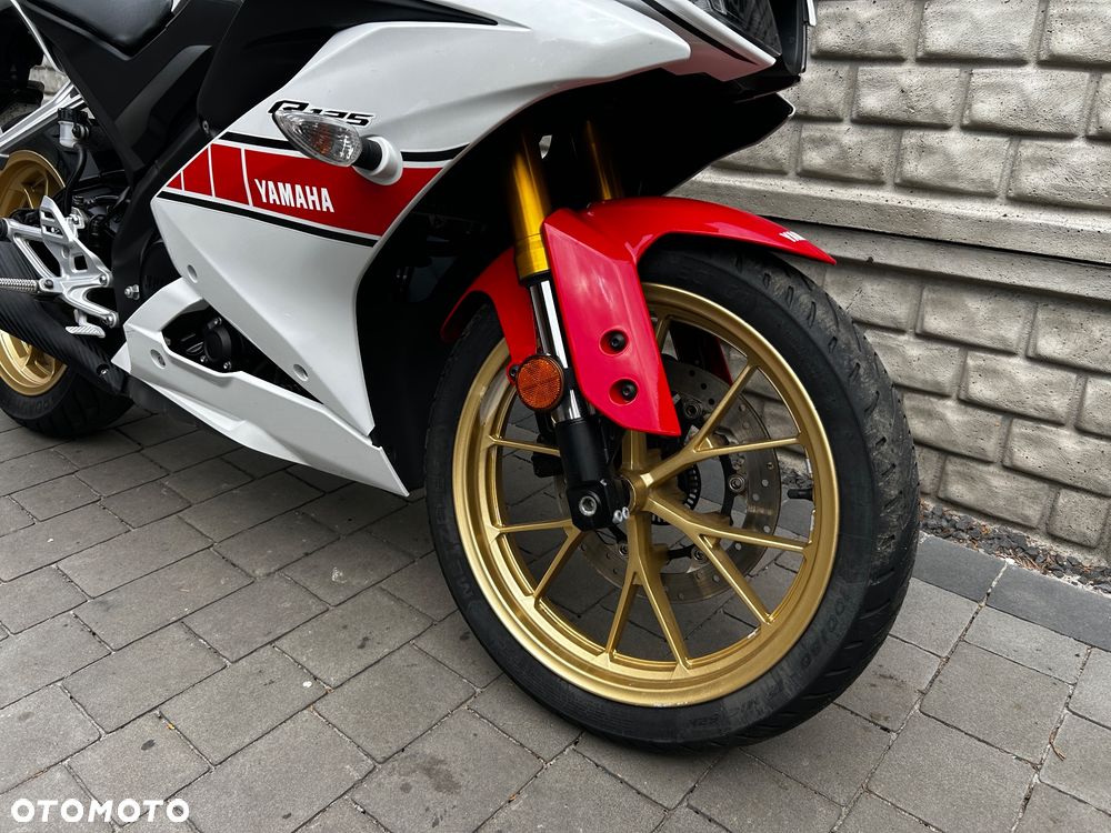 Yamaha YZF - 2