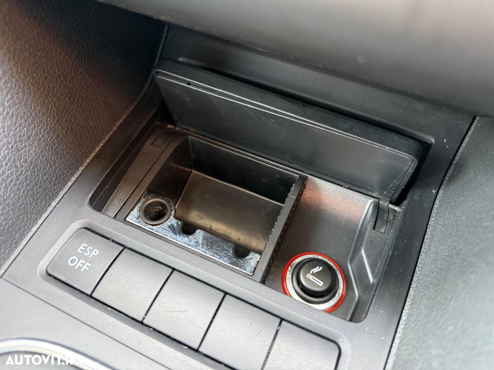 Volkswagen Golf 1.6 Edition - 12