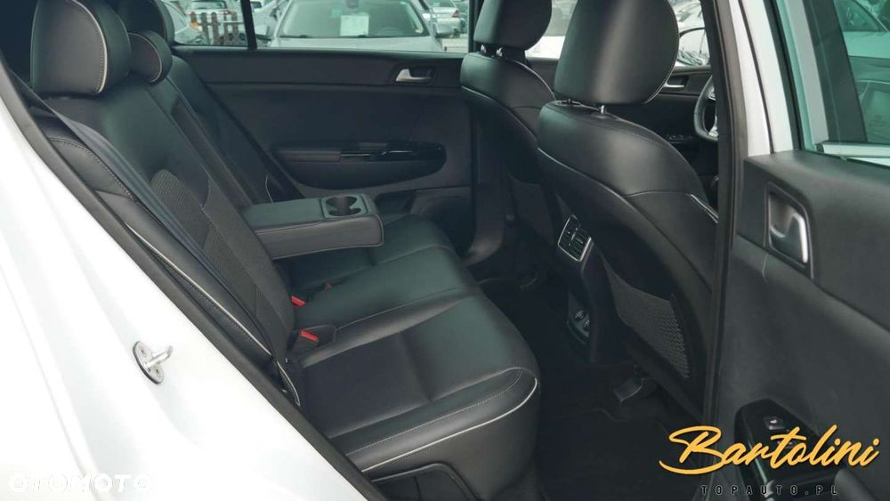 Kia Sportage - 16