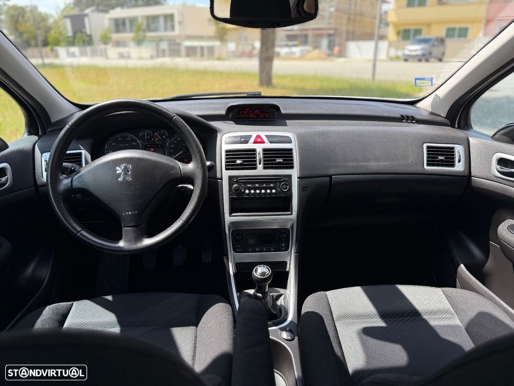 Peugeot 307 1.4 16V XT Premium - 11