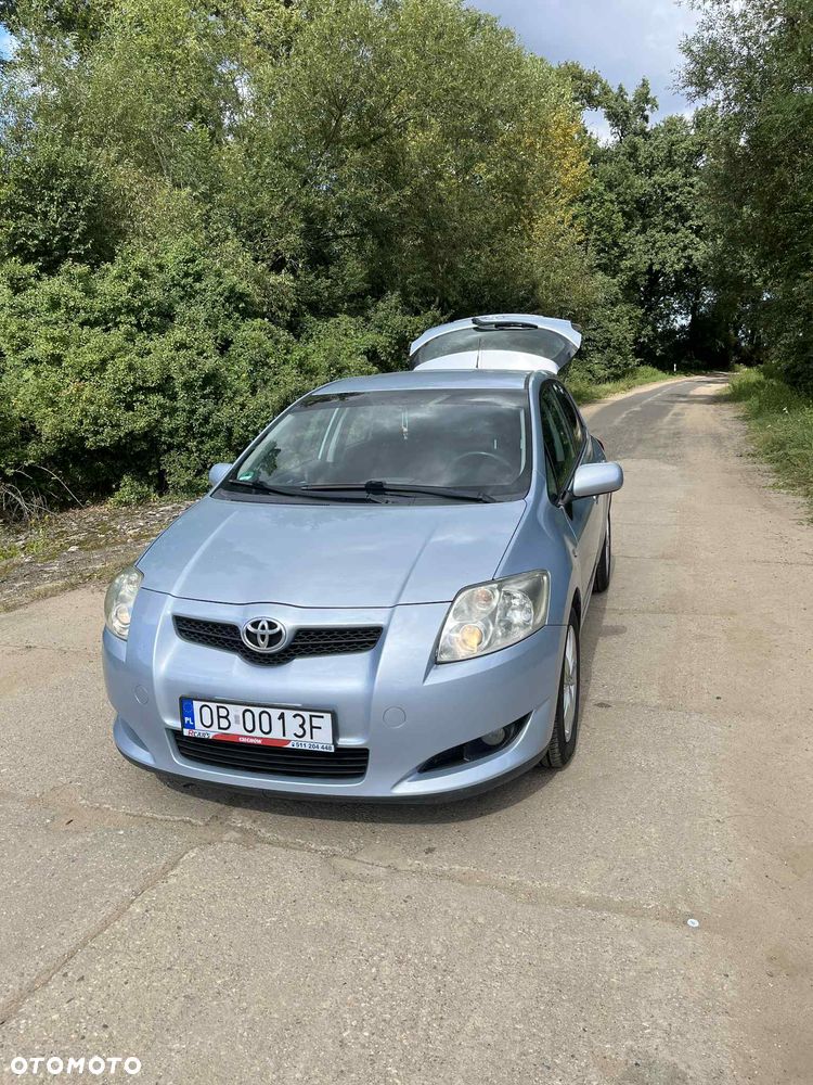 Toyota Auris 2.0 D-4D Sol - 3