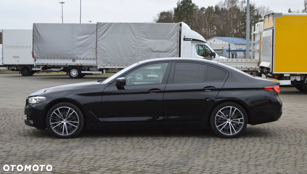 BMW Seria 5 518d Business Edition sport - 4
