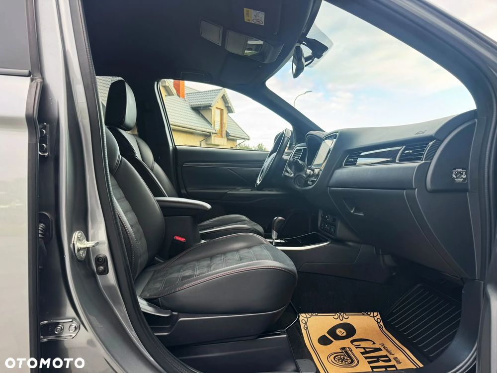 Mitsubishi Outlander 2.0 2WD CVT Spirit+ - 28