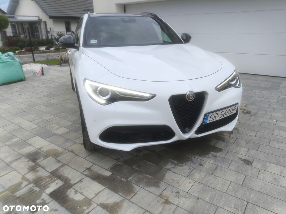 Alfa Romeo Stelvio 2.0 Turbo B-Tech Edition Q4 - 11