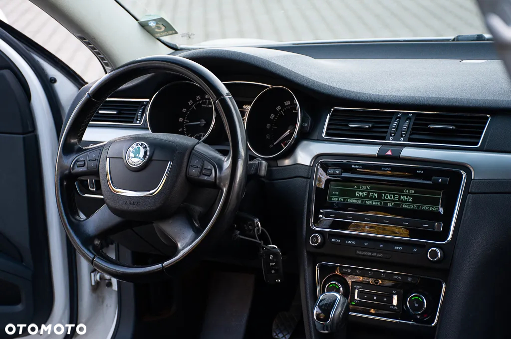 Skoda Superb 2.0 TDI Business - 26