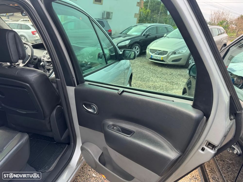 Renault Scénic 1.5 dCi Confort - 23