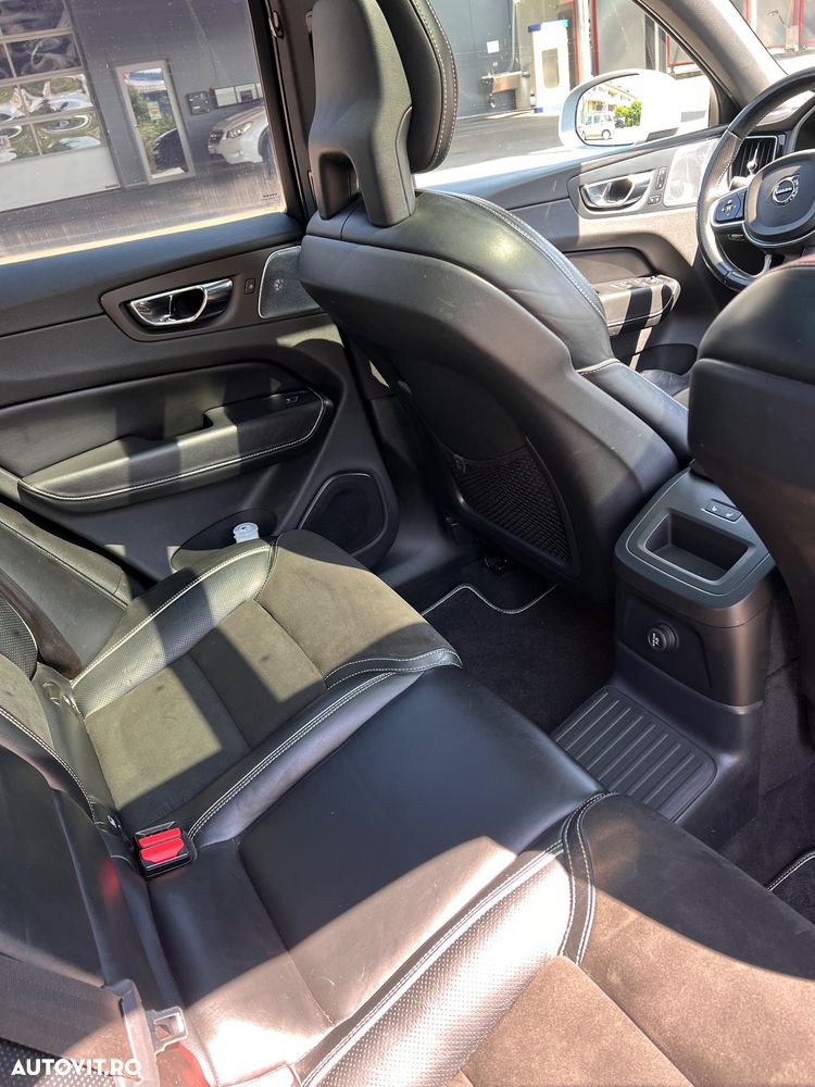 Volvo XC 60 T8 Twin Engine AWD R-Design - 11