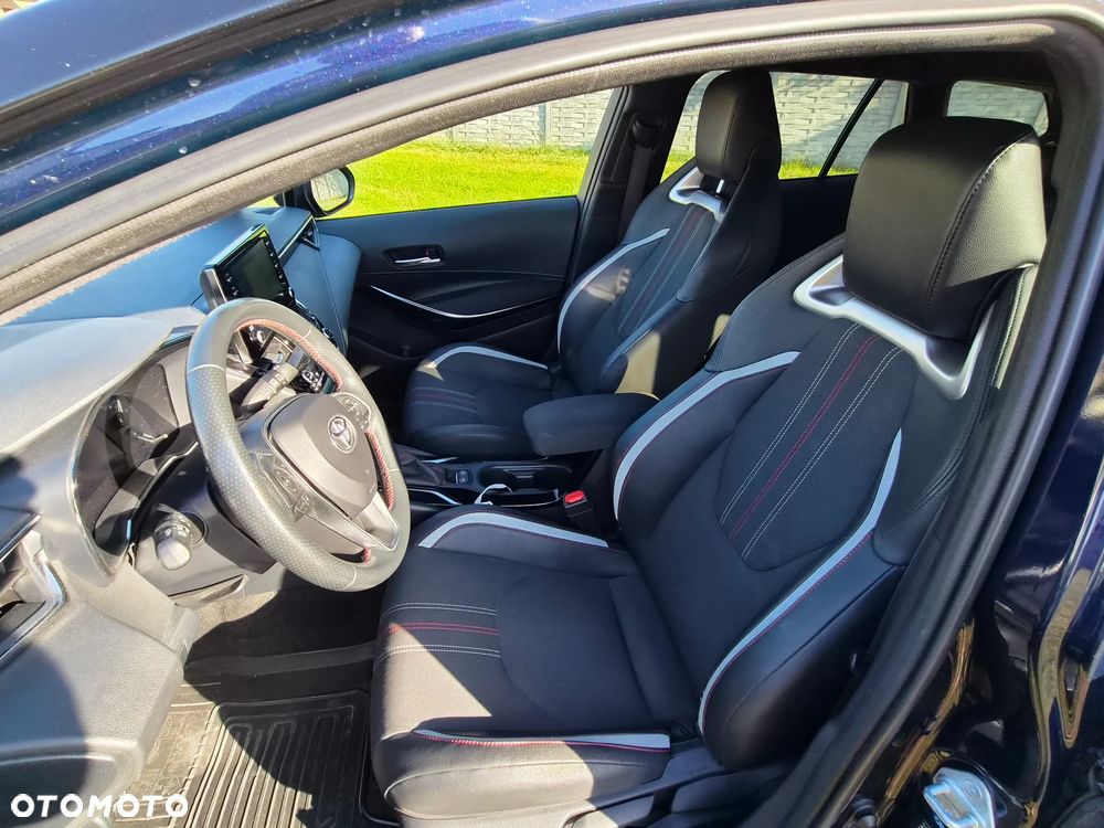Toyota Corolla 1.8 Hybrid Club - 11