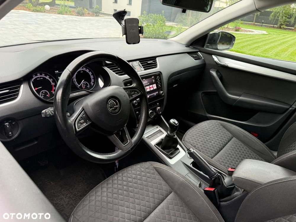 Skoda Octavia 2.0 TDI Drive - 8