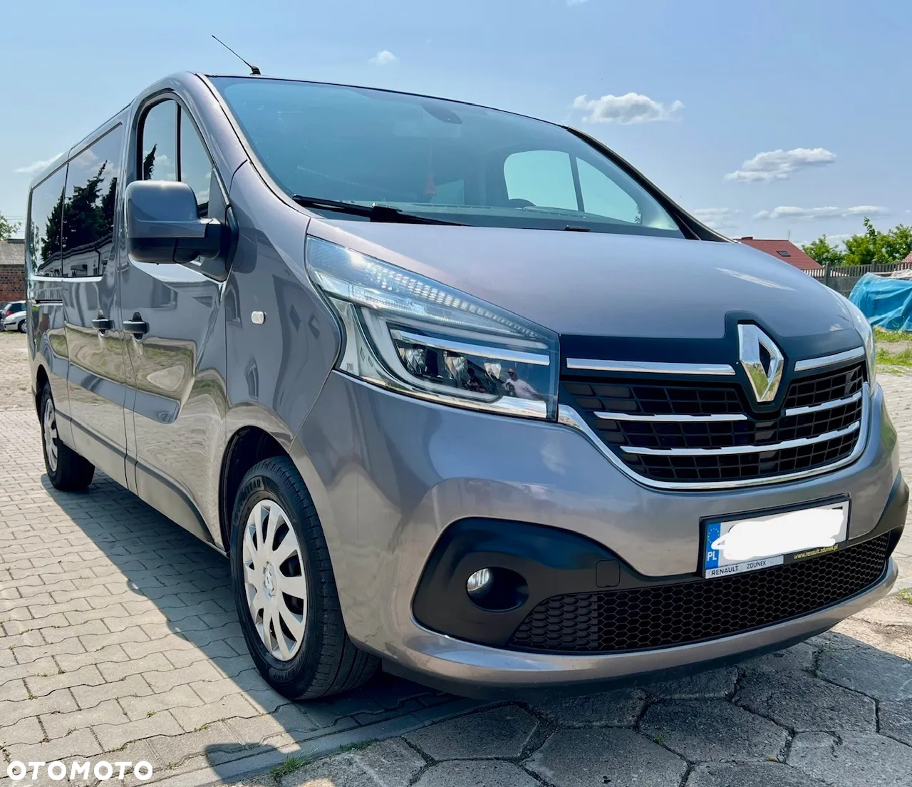Renault Trafic - 2