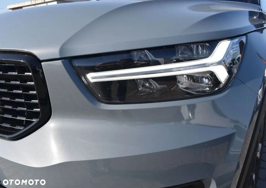 Volvo XC 40 T3 R-Design - 22