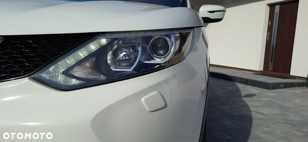 Nissan Qashqai 1.2 DIG-T Xtronic TEKNA - 10