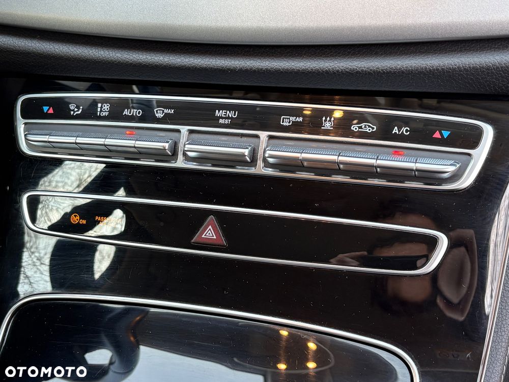 Mercedes-Benz Klasa E 300 de 9G-TRONIC Exclusive - 18