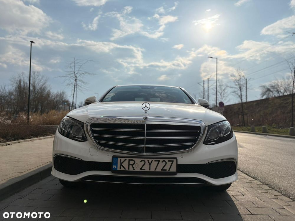 Mercedes-Benz Klasa E 220 d 4-Matic Business Edition 9G-TRONIC - 19