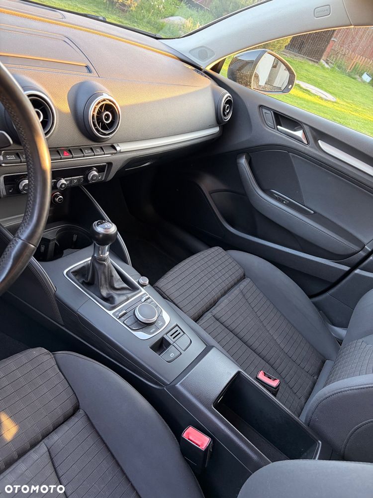 Audi A3 Limousine 2.0 TDI (clean diesel) Attraction - 25