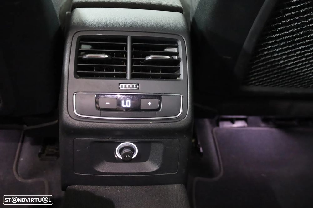 Audi A4 2.0 TDI S-line S tronic - 21