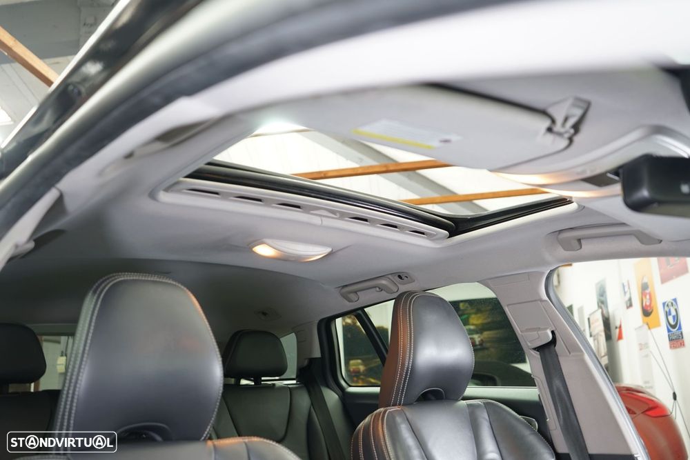 Volvo V60 2.4 D6 Summum AWD Phev - 37