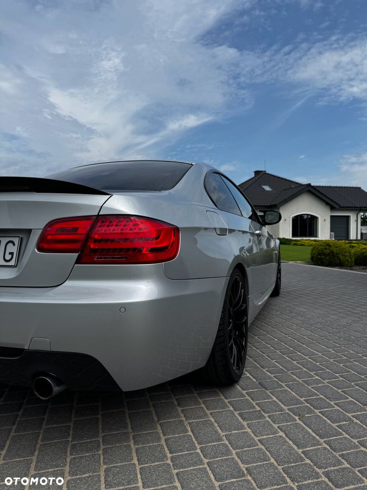 BMW Seria 3 335i M Sport Edition - 14