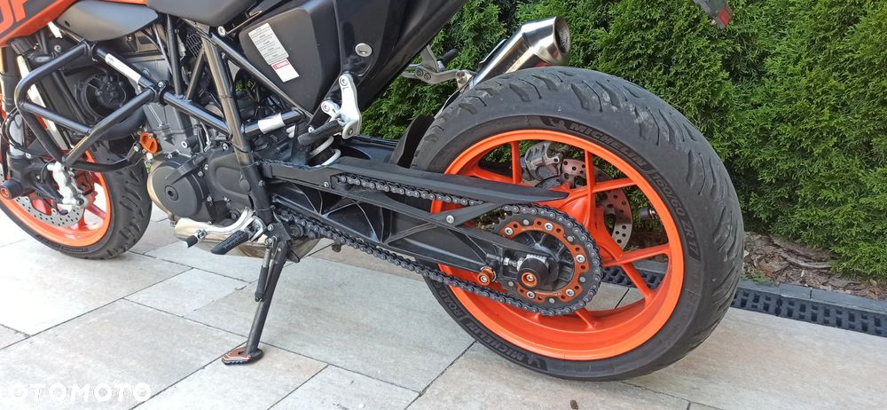 KTM Duke - 17