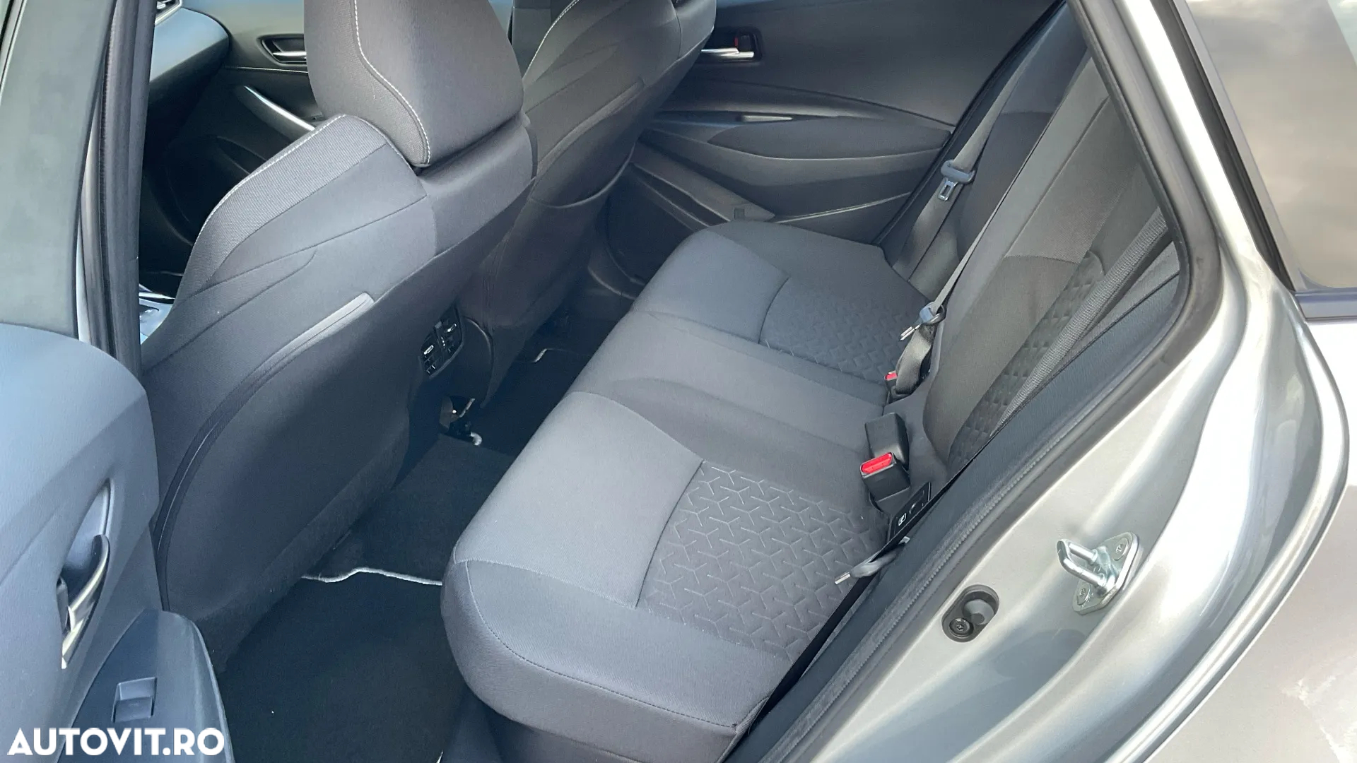 Toyota Corolla 1.8 HSD TS Dynamic - 15