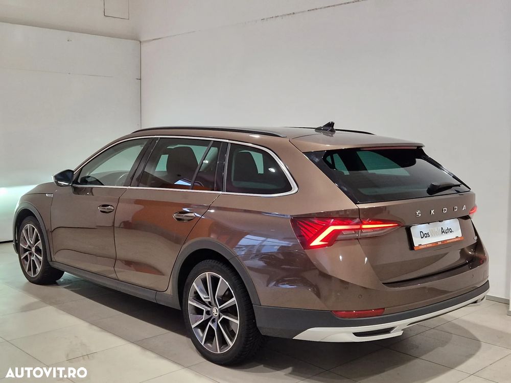 Skoda Octavia Combi 2.0 TDI DSG 4X4 Scout - 3